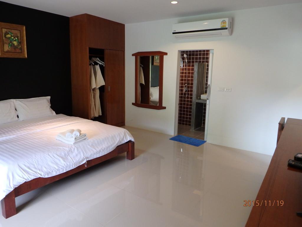 Suksompong Resort Khao Lak Exterior photo